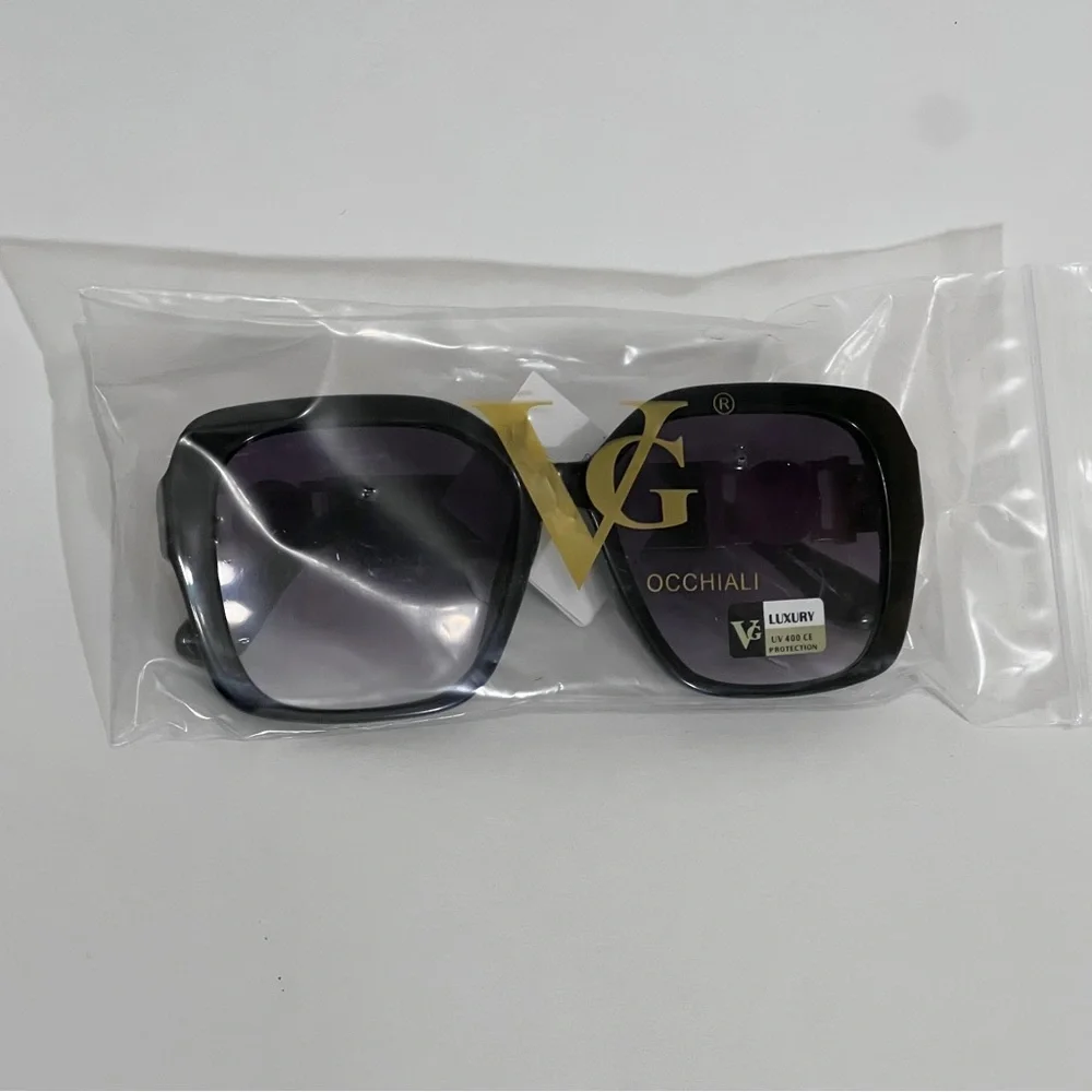 VG Designer Luxury Collection‎ Square Sunglasses